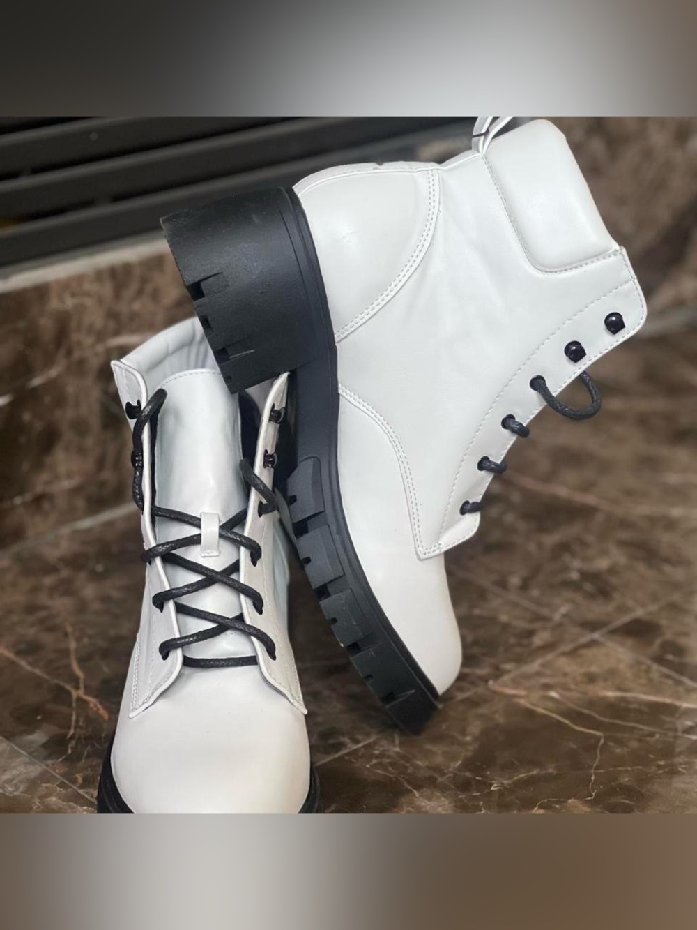 NWT Forever 21 White Chunky Combat Boots Size 9